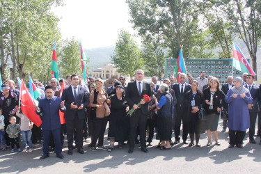 Daşkəsənli şəhidlər Turxan Süleymanovun və Nihad Verdiyevin anım günləri, şəhid Elnur Məmmədovun 35-ci doğum günü qeyd olunub