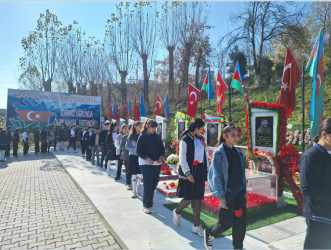 Daşkəsənli məktəblilərin rayon Tarix-diyarşünaslıq Muzeyinə “Tariximizi öyrənək” adlı ekskursiyası təşkil olunub.