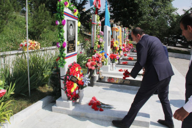 Daşkəsən Şəhidlər Xiyabanında Vətən müharibəsi şəhidi Quliyev Elvin Amil oğlunun ad günü qeyd edilib.