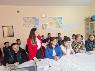 “Erkən nikahın və qohumlar arasında nikahın fəsadları” mövzusu müzakirə olunub