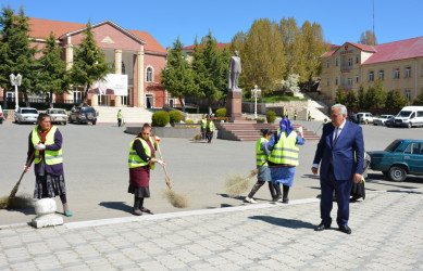 DAŞKƏSƏN RAYONUNDA “HEYDƏR ƏLİYEV İLİ” ÇƏRÇİVƏSİNDƏ NÖVBƏTİ İMƏCİLİK KEÇİRİLİB VƏ ƏHALİ ARASINDA EKOLOJİ MAARİFLƏNDİRMƏ APARILIB