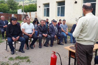 Daşkəsən rayonunun Alaxançallı kəndində “Fövqəladə hallarla bağlı davranış qaydaları” mövzusunda maarifləndirmə tədbiri keçirib