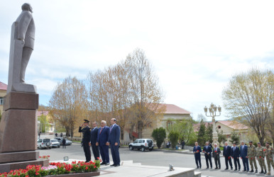 DAŞKƏSƏN RAYONUNDA “HEYDƏR ƏLİYEV VƏ AZƏRBAYCANDA MİLLİ İNTİBAH DÖVRÜ” MÖVZUSUNDA KONFRANS KEÇİRİLİB