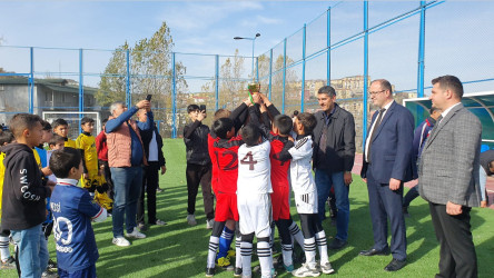 Daşkəsəndə “Heydər Əliyev İli”nə həsr olunan minifutbol birinciliyini keçirilib