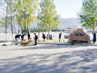 Daşkəsəndə “Yaşıl dünya naminə həmrəylik ili” çərçivəsində növbəti ümumrayon iməciliyi keçirilib və əhali arasında ekoloji maarifləndirmə aparılıb