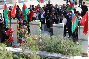 Şəhid Abbasov Tacəddin Vüqar oğlunun anım günü qeyd olunub.