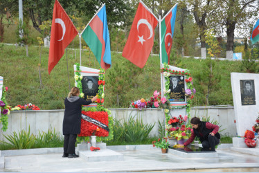 Daşkəsəndə  “Anım Günü”nə hazırlıqla əlaqədar  Şəhidlər Xiyabanında  təmizlik işləri aparılmış, səliqə-səhman yaradılmışdır.