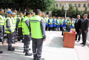 Daşkəsən şəhər Kommunal Müəssisələri Kombinatında işçilərə yeni iş geyim dəstləri təqdim olunub