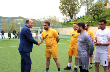 Daşkəsəndə “Şəhərsalma və Memarlıq İli” çərçivəsində 15 İyun – Milli Qurtuluş Gününə həsr olunan minifutbol üzrə rayon turnirinin açılış mərasimi keçirilib və oyunlara start verilib