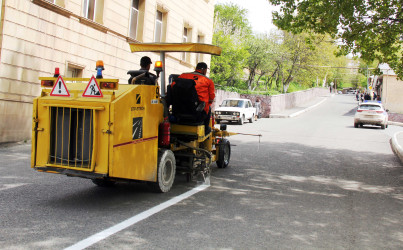 Daşkəsən şəhərinin prospekt və küçələrinə yeni yol xətləri çəkilir