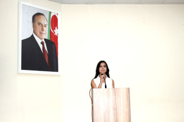 Daşkəsən Rayon İcra Hakimiyyətinin başçısı Orxan Abbasov tələbə adını qazanmış məzunlarla görüşüb