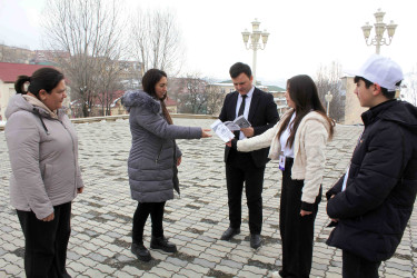 Daşkəsəndə məişət zorakılığına qarşı maarifləndirmə tədbirləri çərçivəsində informasiya bülletenləri hazırlanaraq əhali arasında paylanıb