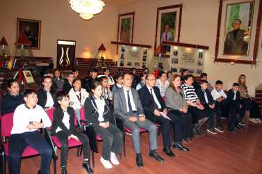Daşkəsəndə Ulu Öndər Heydər Əliyevin anadan olmasının 103-cü il dönümünə həsr olunan növbəti tarix dərsi keçirilib