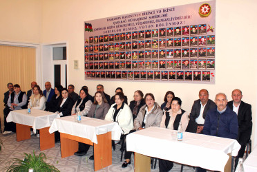 Daşkəsəndə Ulu Öndər Heydər Əliyevin anadan olmasının 103-cü ildönümünə həsr olunan “Heydər Əliyev və hüquqi dövlət quruculuğu” mövzusunda tədbir keçirilib