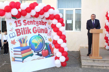 Daşkəsən Rayon İcra Hakimiyyətinin başçısı Orxan Abbasov müəllim və şagirdləri 15 sentyabr – Bilik Günü münasibətilə təbrik edib