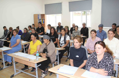 Daşkəsəndə əhalinin mövcud sosial xidmətlərlə təmin edilməsində ünvanlılığın artırılması məqsədilə maarifləndirmə aparılıb