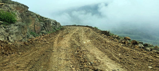 Daşkəsən rayon Dəstəfur kənd sakinlərinin yolla bağlı müraciəti müsbət həll edilib