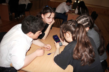 Daşkəsəndə Ümummilli Lider Heydər Əliyevin anadan olmasının 103-cü ildönümünə həsr olunmuş gənclər arasında intellektual yarış keçirilib