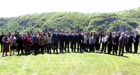 Daşkəsən Rayon İcra Hakimiyyətinin başçısı Orxan Abbasov 21.05.2025-ci il tarixdə Muşavaq kəndində vətəndaşların səyyar qəbulunu keçirib