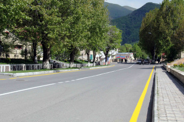 Daşkəsən şəhərinin prospekt və küçələrinə yeni yol xətləri çəkilir
