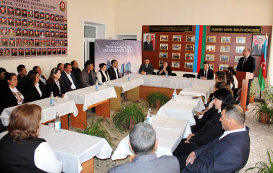 Daşkəsəndə “Ümummilli Lider Heydər Əliyevin memarlıq irsi” mövzusunda dəyirmi masa keçirilib