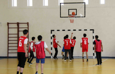 Daşkəsəndə “Konstitusiya və Suverenlik İli” çərçivəsində basketbol üzrə yeniyetmə və gənclər arasında rayon birinciliyi keçirilib
