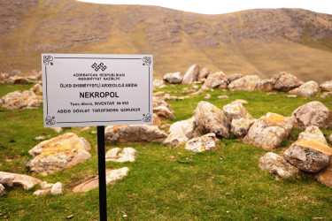 Daşkəsən rayonunda daşınmaz tarix və mədəniyyət abidələrinə məlumat lövhələri quraşdırılıb