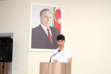 Daşkəsən Rayon İcra Hakimiyyətinin başçısı Orxan Abbasov tələbə adını qazanmış məzunlarla görüşüb