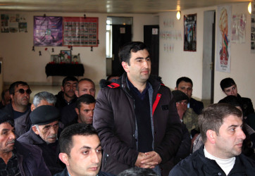 Daşkəsən Rayon İcra Hakimiyyətinin başçısı Orxan Abbasov 21.04.2026-cı il tarixdə Əhmədli kəndində vətəndaşların növbəti səyyar qəbulunu keçirib