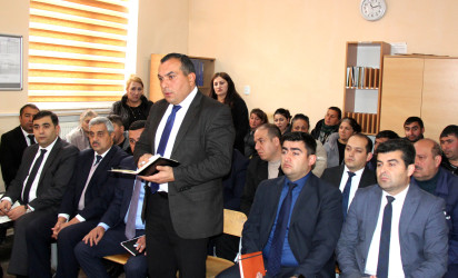 Daşkəsən Rayon İcra Hakimiyyətinin başçısı Orxan Abbasov 10.12.2025-ci il tarixdə Yuxarı Daşkəsən qəsəbəsində vətəndaşların səyyar qəbulunu keçirib