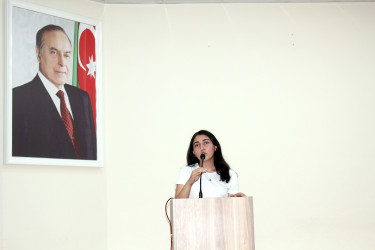 Daşkəsən Rayon İcra Hakimiyyətinin başçısı Orxan Abbasov tələbə adını qazanmış məzunlarla görüşüb