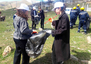 Daşkəsən rayonunun Mollahəsənli kəndində “Şəhərsalma və Memarlıq İli” çərçivəsində təmizlik aksiyası təşkil olunub