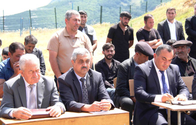 Daşkəsən Rayon İcra Hakimiyyətinin başçısı Orxan Abbasov 09.07.2025-ci il tarixdə Çaykənd və Çovdar kəndləri sakinlərinin səyyar qəbulunu keçirib