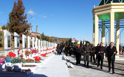 Daşkəsənli Vətən müharibəsi şəhidləri Röyal Verdiyevin, Məhəmməd Abdullayevin, Elnur Bağırovun və Orxan Cəfərlinin şəhadətlərinin beşinci ildönümləri qeyd olunub