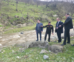 Daşkəsən Rayon Fövqəladə Hallar Komissiyası qeyri-sabit hava şəraiti ilə əlaqədar rayon sakinləri ilə maarifləndirici görüş keçirib