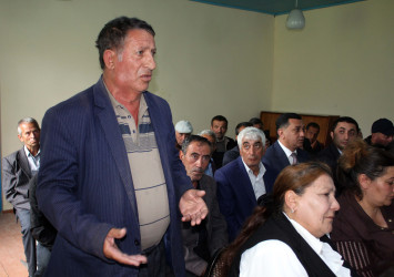 Daşkəsən Rayon İcra Hakimiyyətinin başçısı Orxan Abbasov 07.07.2026-cı il tarixdə Qaraqullar kəndində vətəndaşların səyyar qəbulunu keçirib