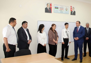 Daşkəsən Rayon İcra Hakimiyyətinin başçısı Orxan Abbasov bu il məzun olan şəhid ailəsi üzvləri ilə görüşüb