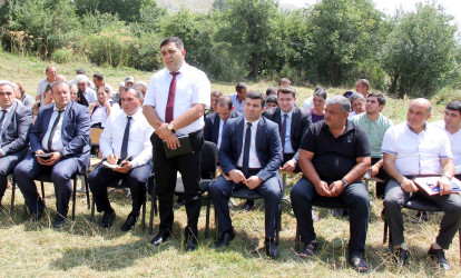 Daşkəsən Rayon İcra Hakimiyyətinin başçısı Orxan Abbasov 05.08.2025-ci il tarixdə Qaraqullar və Qaratağlar kəndləri sakinlərinin səyyar qəbulunu keçirib