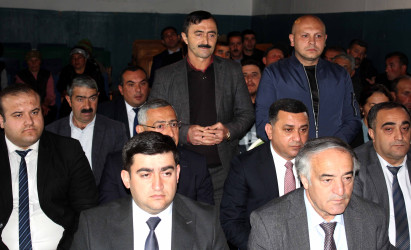 Daşkəsən Rayon İcra Hakimiyyətinin başçısı Orxan Abbasov 19.05.2026-cı il tarixdə Gurbulaq kəndində vətəndaşların növbəti səyyar qəbulunu keçirib