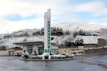 Daşkəsənə yaz fəslində qar yağıb