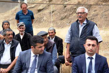 Daşkəsən Rayon İcra Hakimiyyətinin başçısı Orxan Abbasov 26.08.2025-ci il tarixdə Almalı və Kollu kəndləri sakinlərinin səyyar qəbulunu keçirib