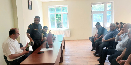 Daşkəsən rayonunun Quşçu kəndində fövqəladə hallarda davranış qaydaları ilə bağlı maarifləndirmə tədbiri keçirilib