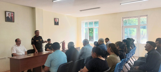 Daşkəsən rayonunun Quşçu kəndində fövqəladə hallarda davranış qaydaları ilə bağlı maarifləndirmə tədbiri keçirilib