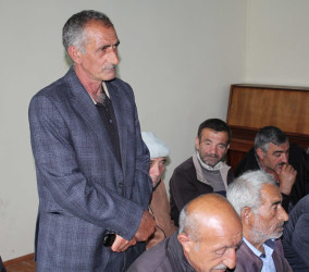 Daşkəsən Rayon İcra Hakimiyyətinin başçısı Orxan Abbasov 07.07.2026-cı il tarixdə Qaraqullar kəndində vətəndaşların səyyar qəbulunu keçirib