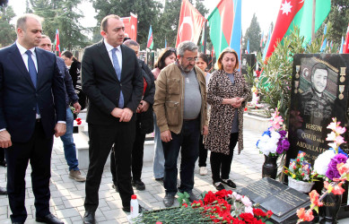 Daşkəsənli Vətən müharibəsi şəhidləri Əhmədxan Əhmədovun, Vidadi İsrəfilovun və Həsən Abdullayevin şəhadətlərinin beşinci ildönümləri qeyd olunub
