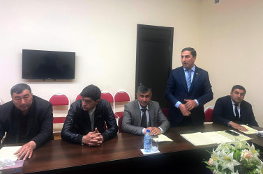 Daşkəsəndə istehlak bazarında fəaliyyət göstərən sahibkarlarla maarifləndici görüş keçirilib