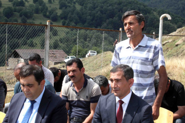 Daşkəsən Rayon İcra Hakimiyyətinin başçısı Orxan Abbasov 12.08.2026-cı il tarixdə Almalı kəndində vətəndaşların səyyar qəbulunu keçirib