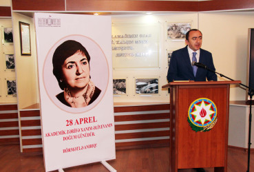 Daşkəsəndə görkəmli oftalmoloq-alim, akademik Zərifə xanım Əliyevanın anadan olmasının 102-ci ildönümü qeyd edilib