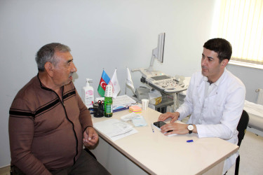 Daşkəsəndə “Həmkardan həmkara qayğı ilə!” layihəsinə əsasən əhalinin tibbi müayinəsi günlərinə başlanıb