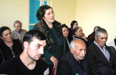 Daşkəsən Rayon İcra Hakimiyyətinin başçısı Orxan Abbasov 13.05.2026-cı il tarixdə Muşavaq kəndində vətəndaşların növbəti səyyar qəbulunu keçirib